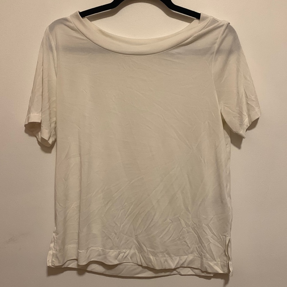 White t shirt